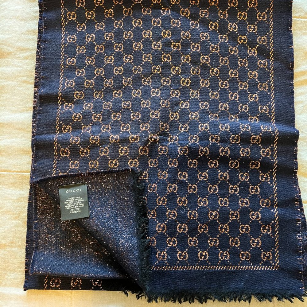GUCCI SCARF (LIKE NEW) - Picture 2 of 3